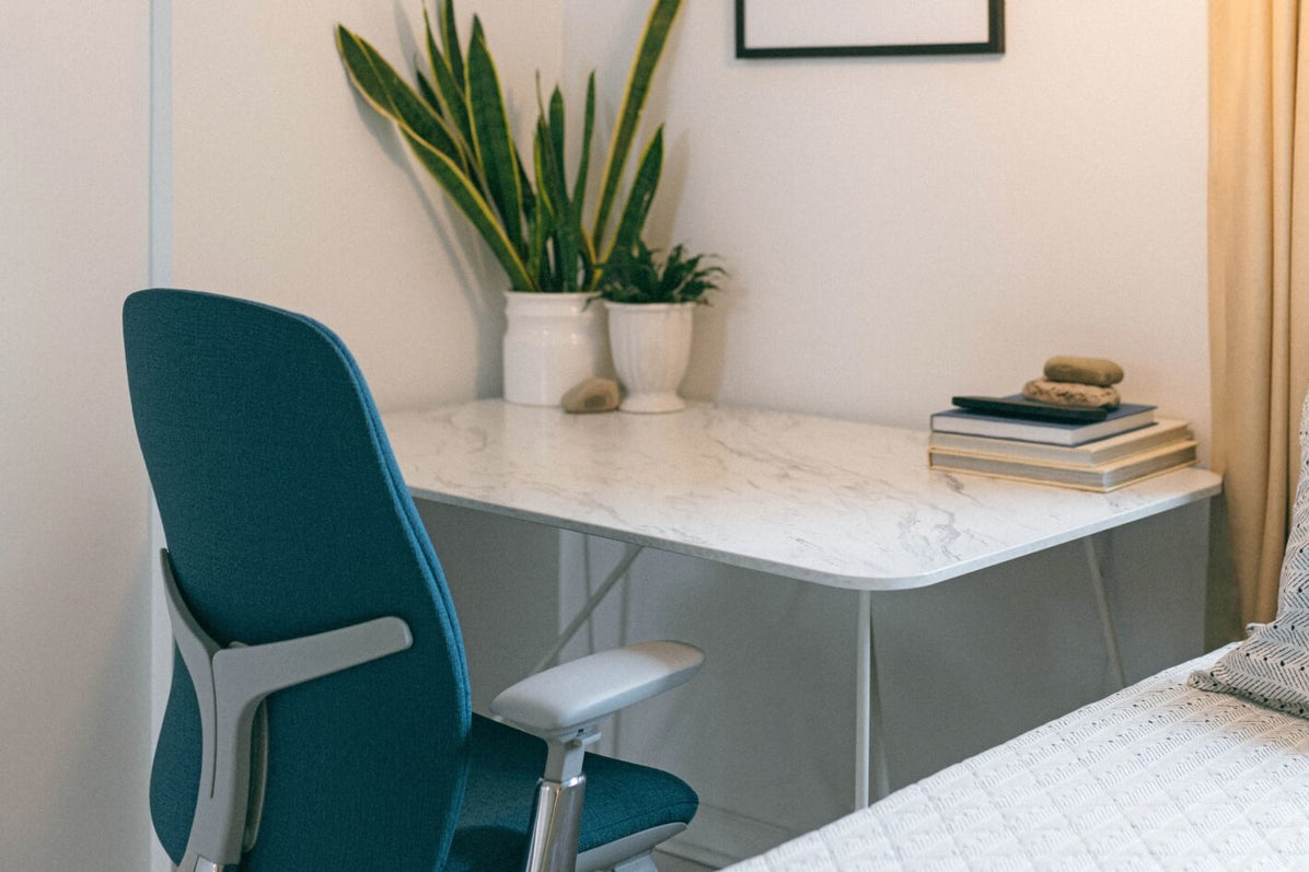 Market Wire Frame Desk in lifestyle shot